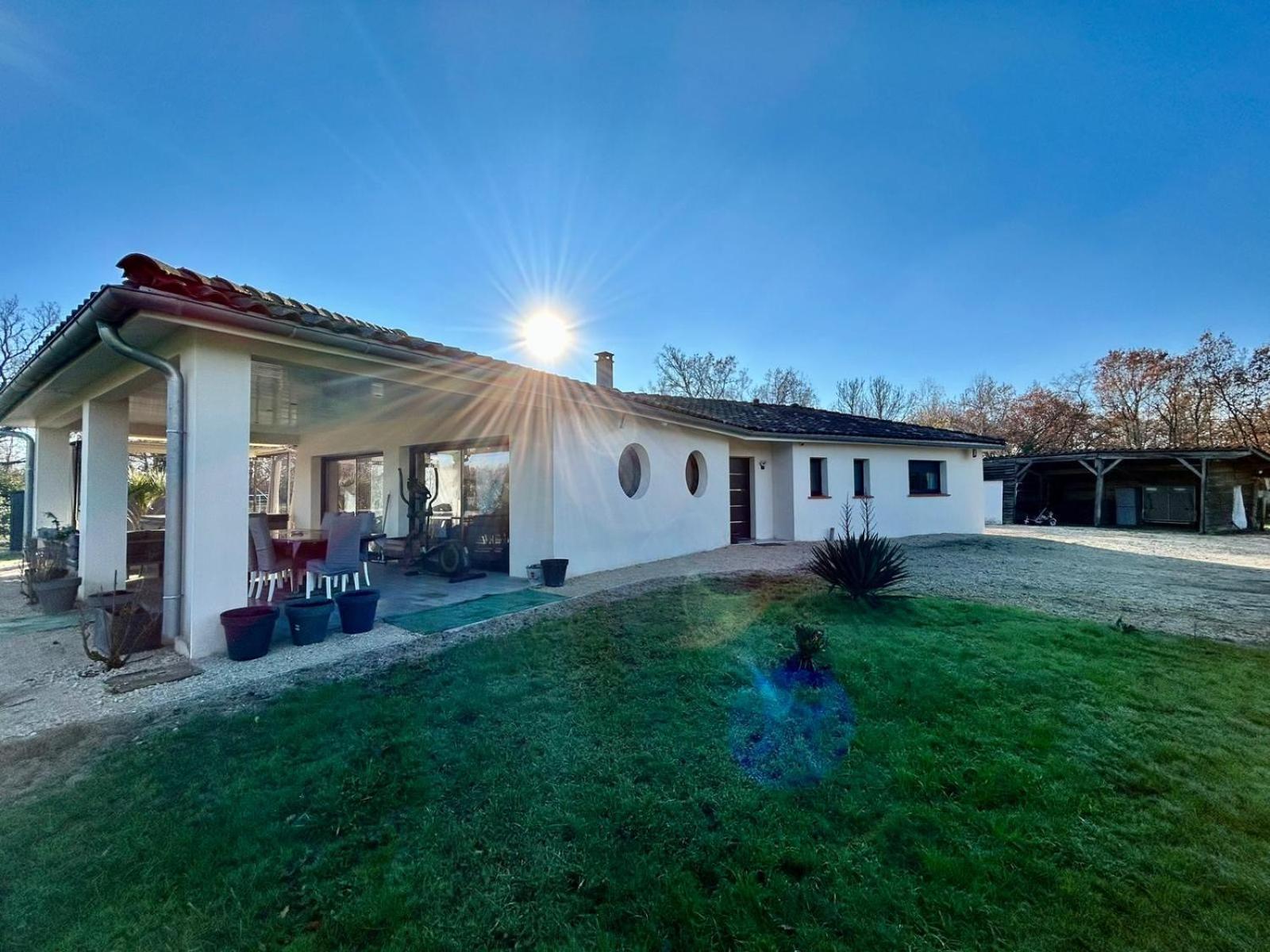 Villa Maison Moderne Au Calme Avec Billard, Jacuzzi, Bain A Remous, Piscine, Babyfoot Labastide-du-Temple