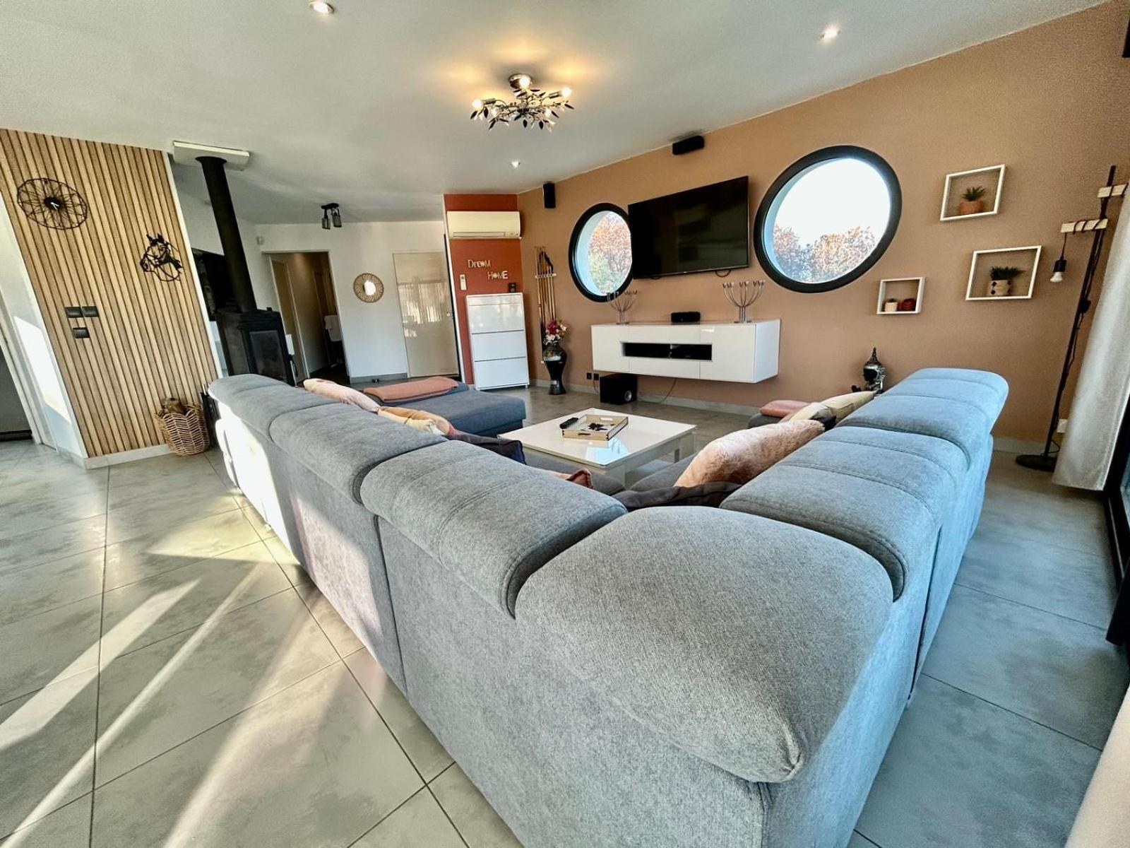 Maison Moderne Au Calme Avec Billard, Jacuzzi, Bain A Remous, Piscine, Babyfoot * Labastide-du-Temple
